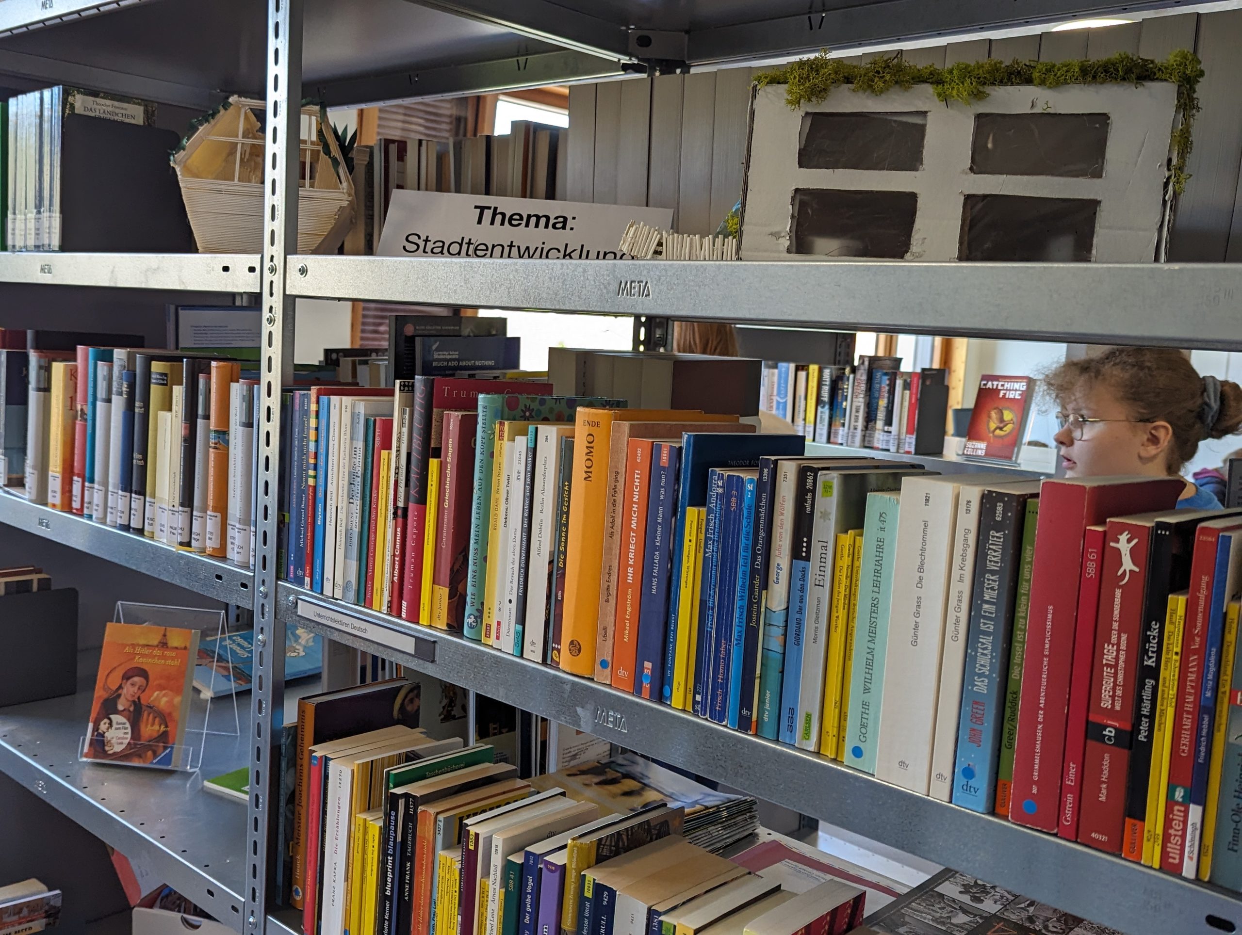 Einweihung der Schulbibliothek Einweihung der Schulbibliothek